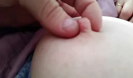 В відео про інтим барі