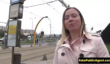 Симпатичні інтим ролики онлайн дівчата отримує