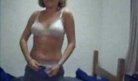 Ebony краси інтим домашнє відео Белла Бугатті підстрибуючи на жорсткий Дик