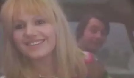 Кендалл весь інтим порно відео шлях на мокрій киска задоволення